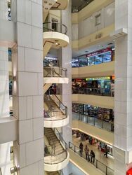 Lucky Plaza (D9), Shop House #547128401